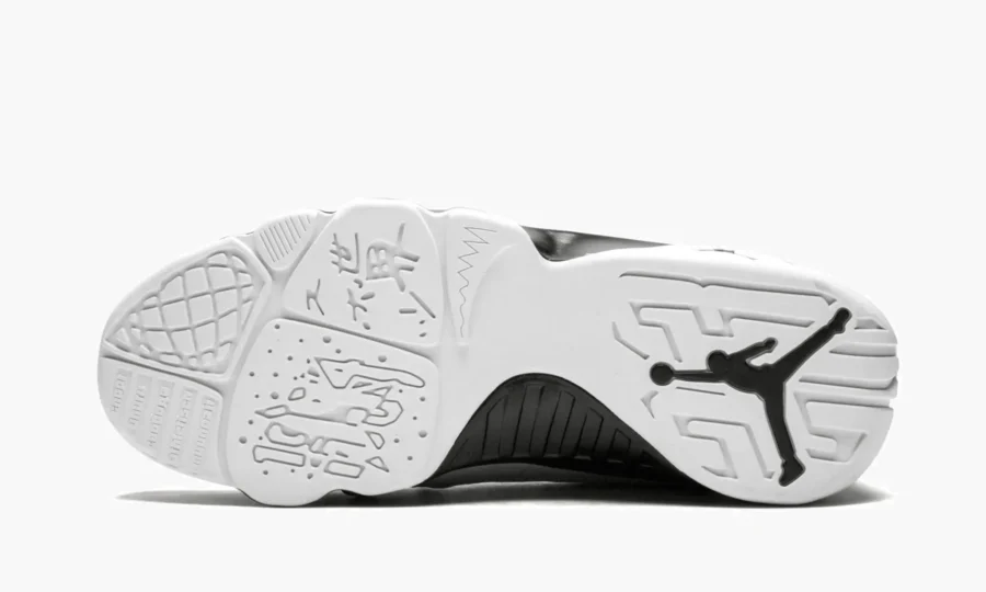 air-jordan-9-retro-barons_302370-106_4