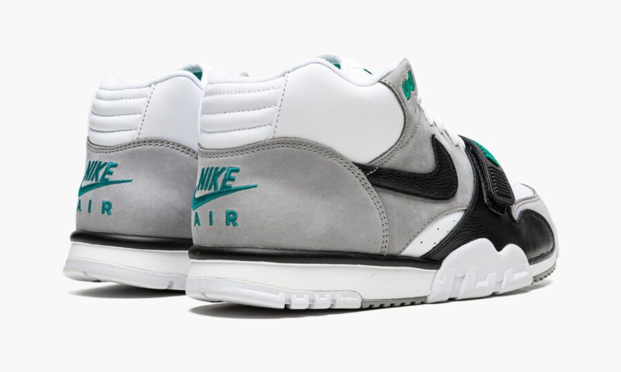 air-trainer-1-chlorophyll-2022_dm0521-100_2