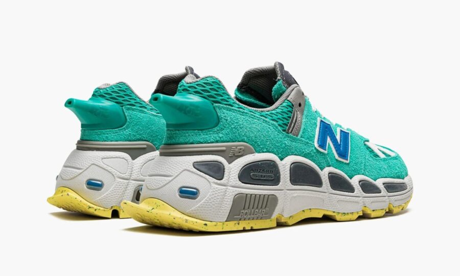 new-balance-574-yurt-salehe-bembury-universal-communication-emerald-sky_ms574ysd_2