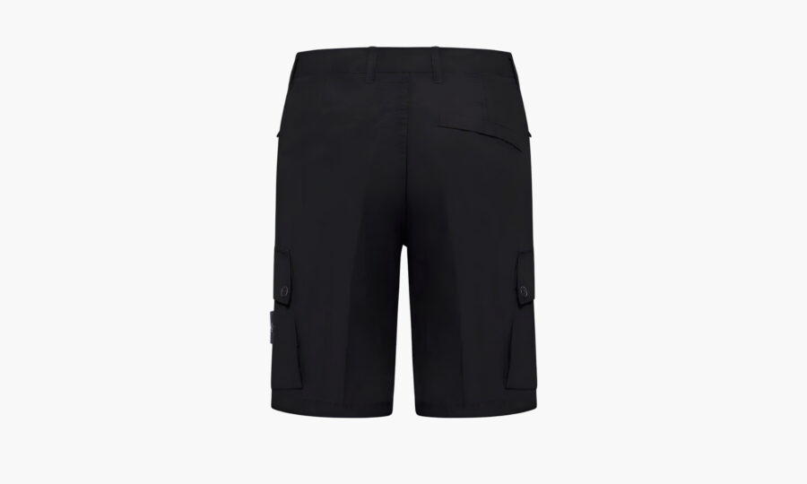 stone-island-shorts-black_8015l11wa-a0120_1