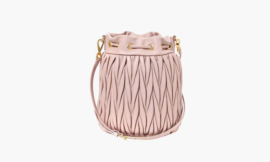 sumka-miu-miu-matelasse-nappa-leather-bucket-bag-opal_5bp066_n88_f0d91_v_oof_1