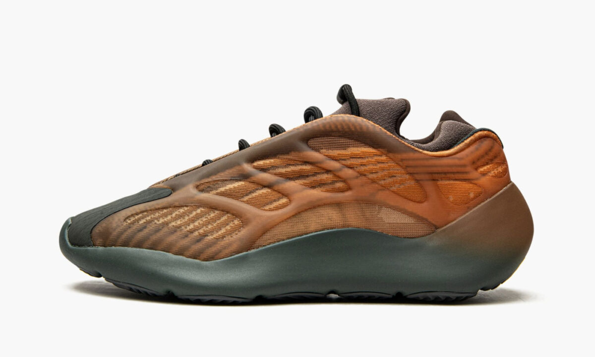 yeezy-700-v3-copper-fade-_gy4109