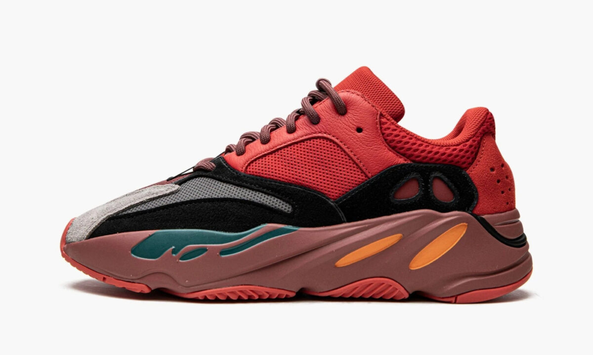 yeezy-boost-700-hi-res-red_hq6979