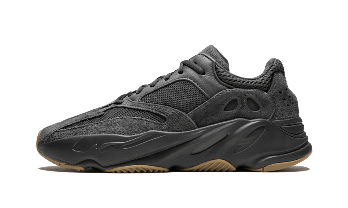 yeezy-boost-700-utility-black-_fv5304