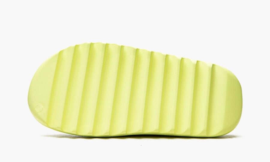 yeezy-slide-glow-green_gx6138hq6447_4