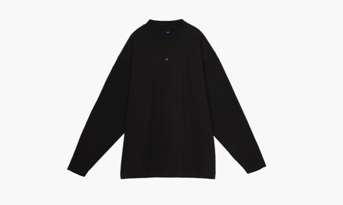 yeezy-x-gap-x-balenciaga-logo-longsleeve-tee-black_yeezy-ss22-046